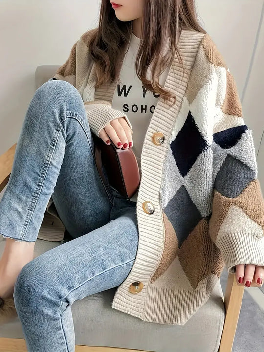 Gemütliche lange Strickjacke mit geometrischem Muster für Damen