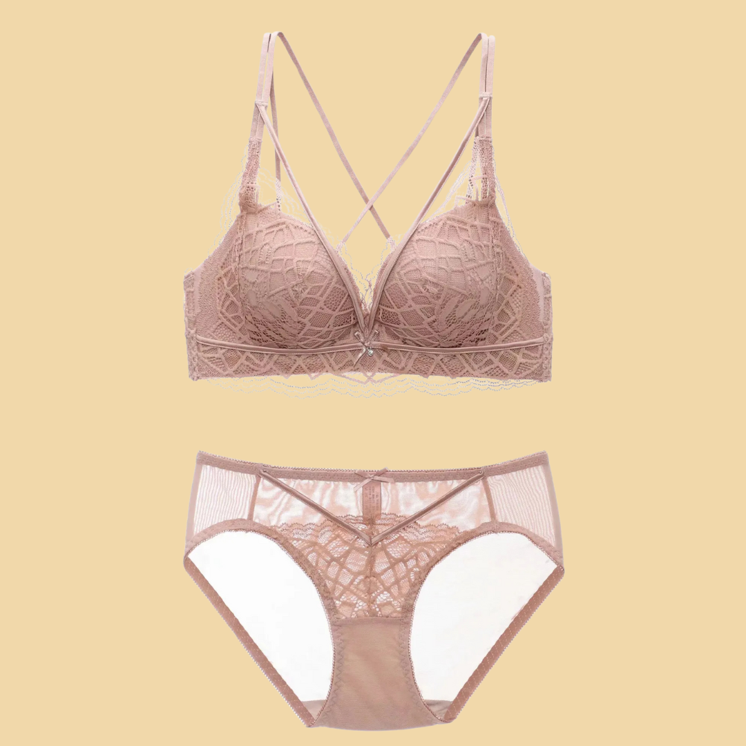 Sexy Spitzen-Bralette und Transparenter Slip – Bequeme und Feminine Damenwäsche