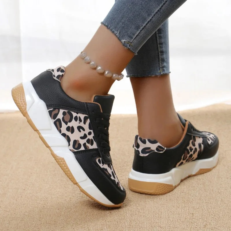 Leoparden-Schnür-Sportsneaker für Damen