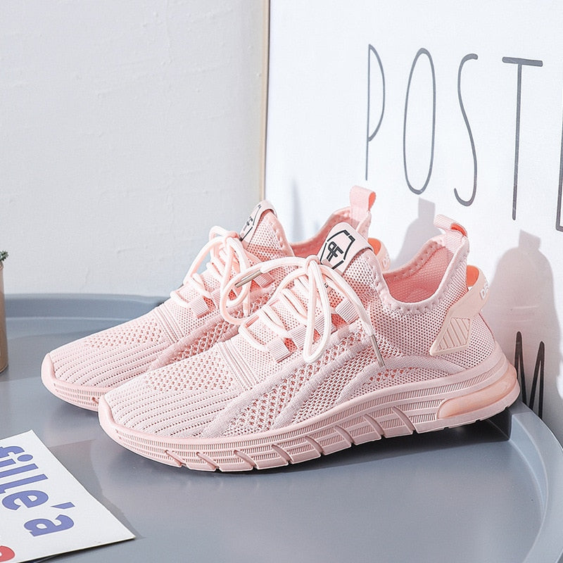Atmungsaktive flache Turnschuhe aus Mesh für Damen