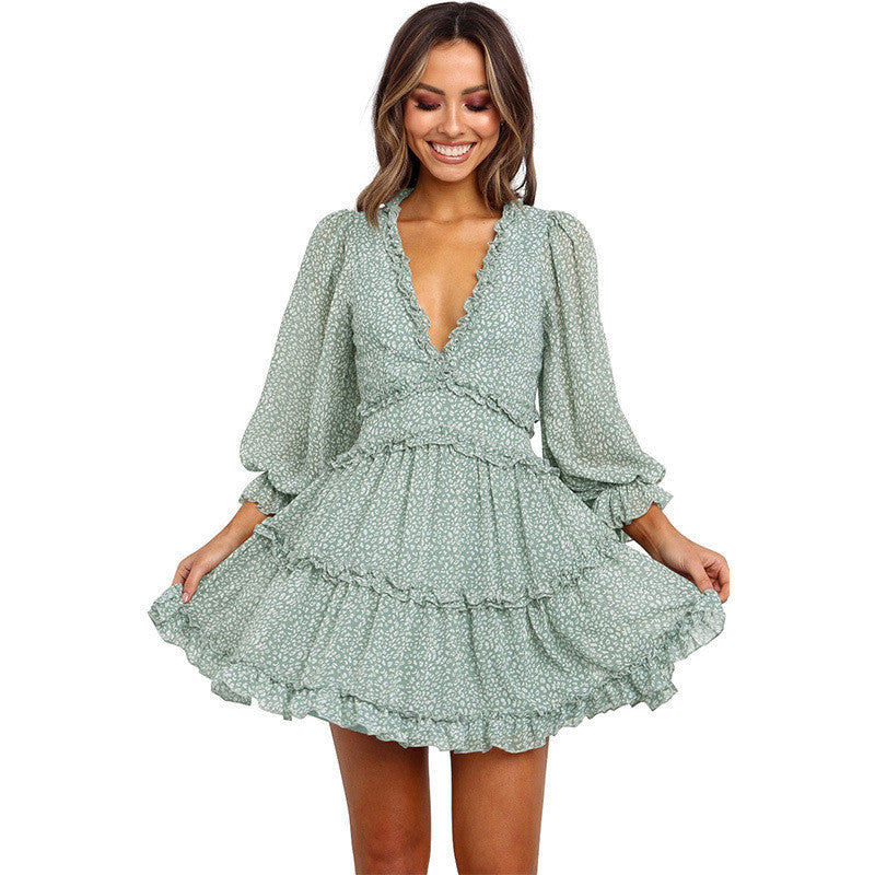 Sexy Boho Mini-Kleid mit V-Ausschnitt, Rüschen & Rückenfreiem Design