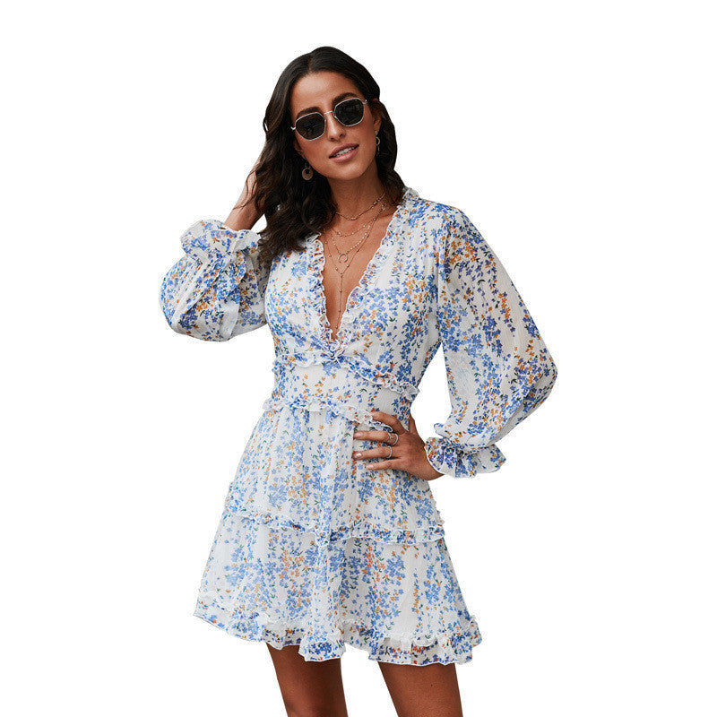 Sexy Boho Mini-Kleid mit V-Ausschnitt, Rüschen & Rückenfreiem Design