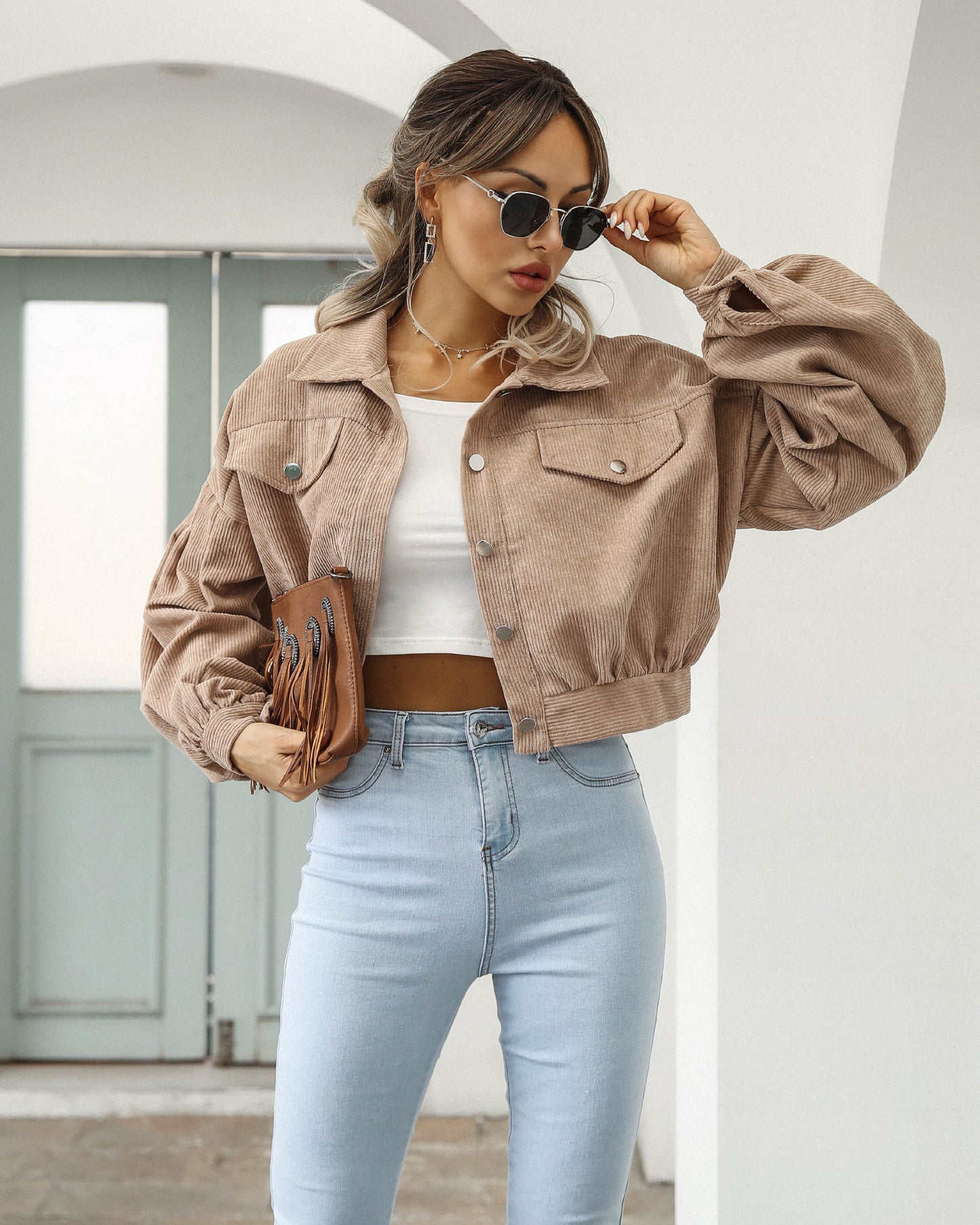 Stylische kurze Cordjacke für Frauen | Yona