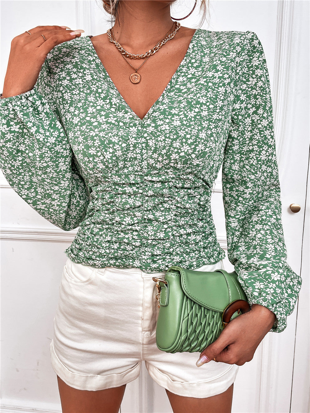 Modisches Langarmshirt mit V-Ausschnitt und Blumenmuster für Damen