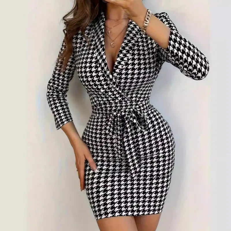 Kleid mit Wickeloptik & Gürtel  Kleid für Damen - feminines & stilvolles