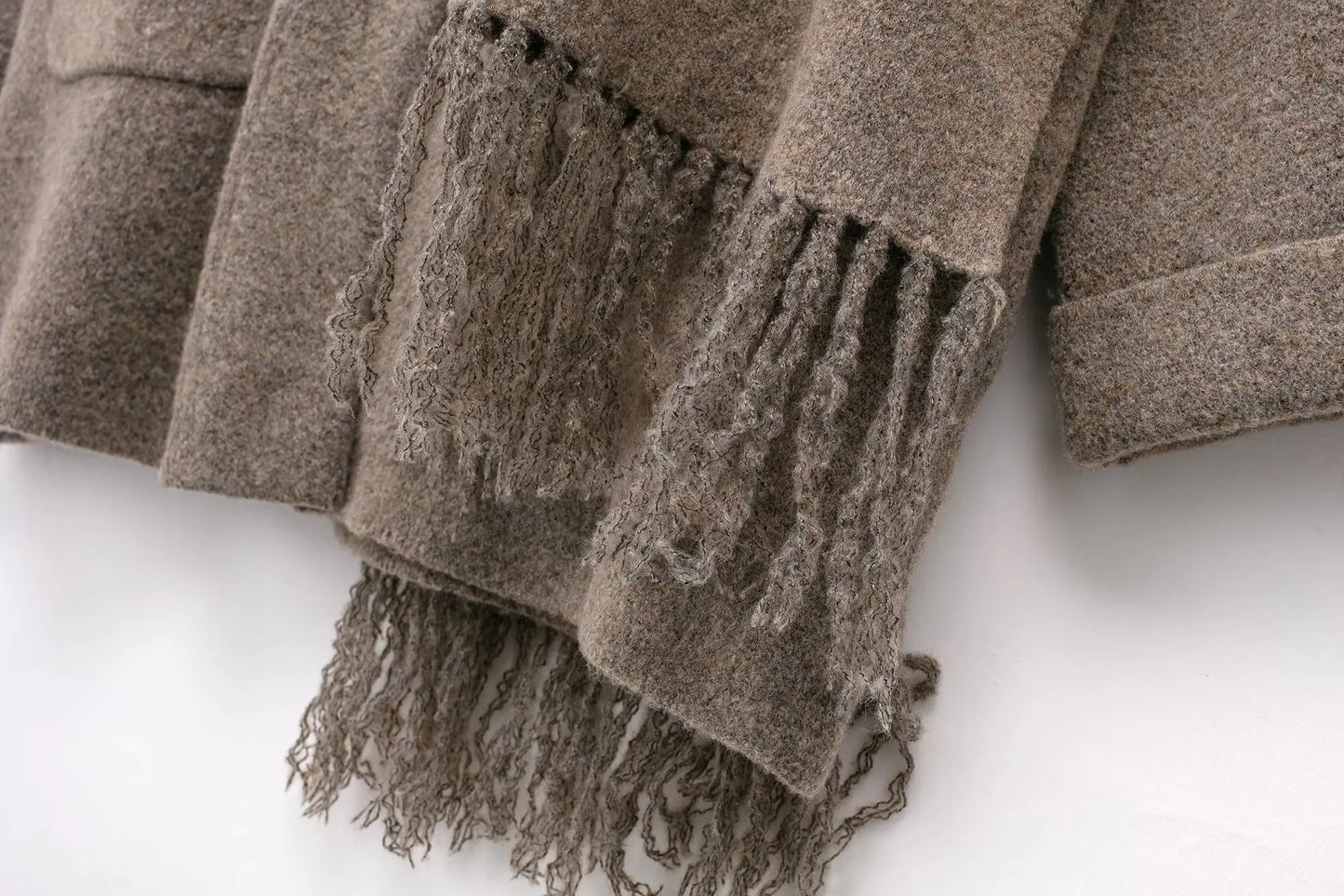 Eleganter Mantel mit abnehmbarem Schal
